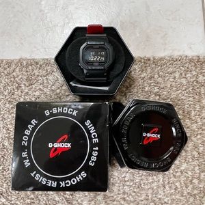 Casio Men's G Shock Quartz Watch with Resin Strap, Black, 25 (Model: DW-5600HR)